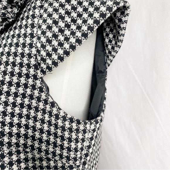 Taylor Black and White Ruffle Neck Cap Sleeve Dress 12 - Picture 4 of 8